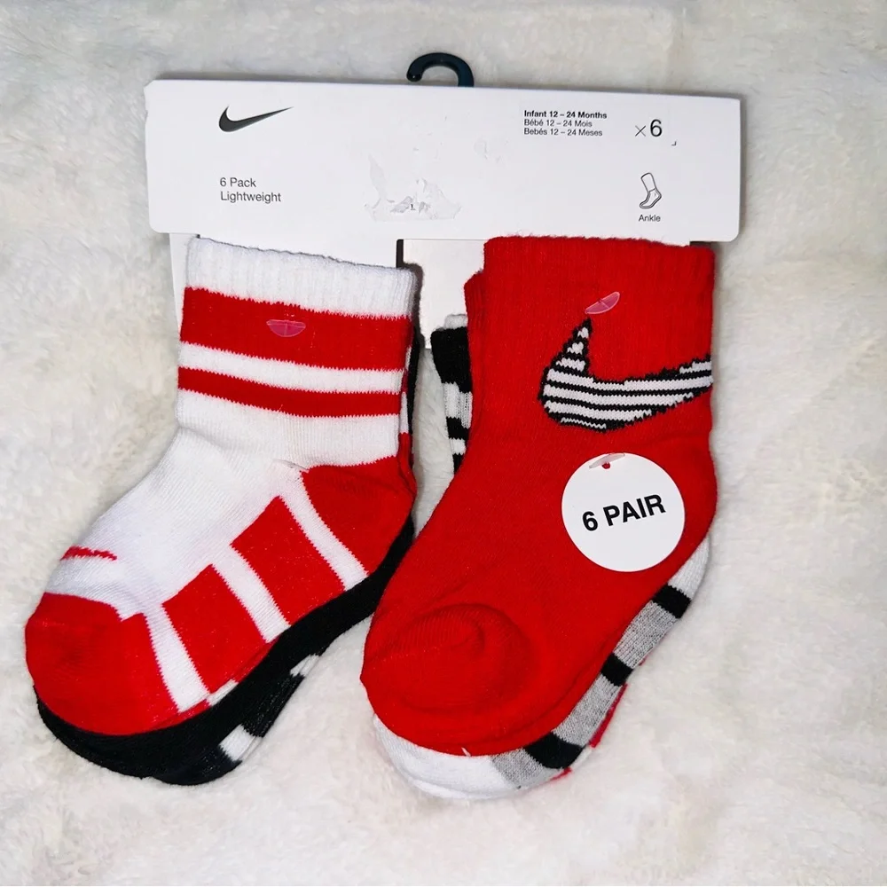 New Baby Nike Sock Set